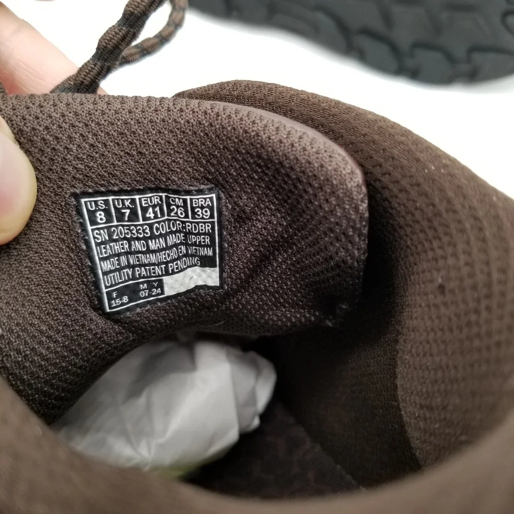 Skechers crafted modern